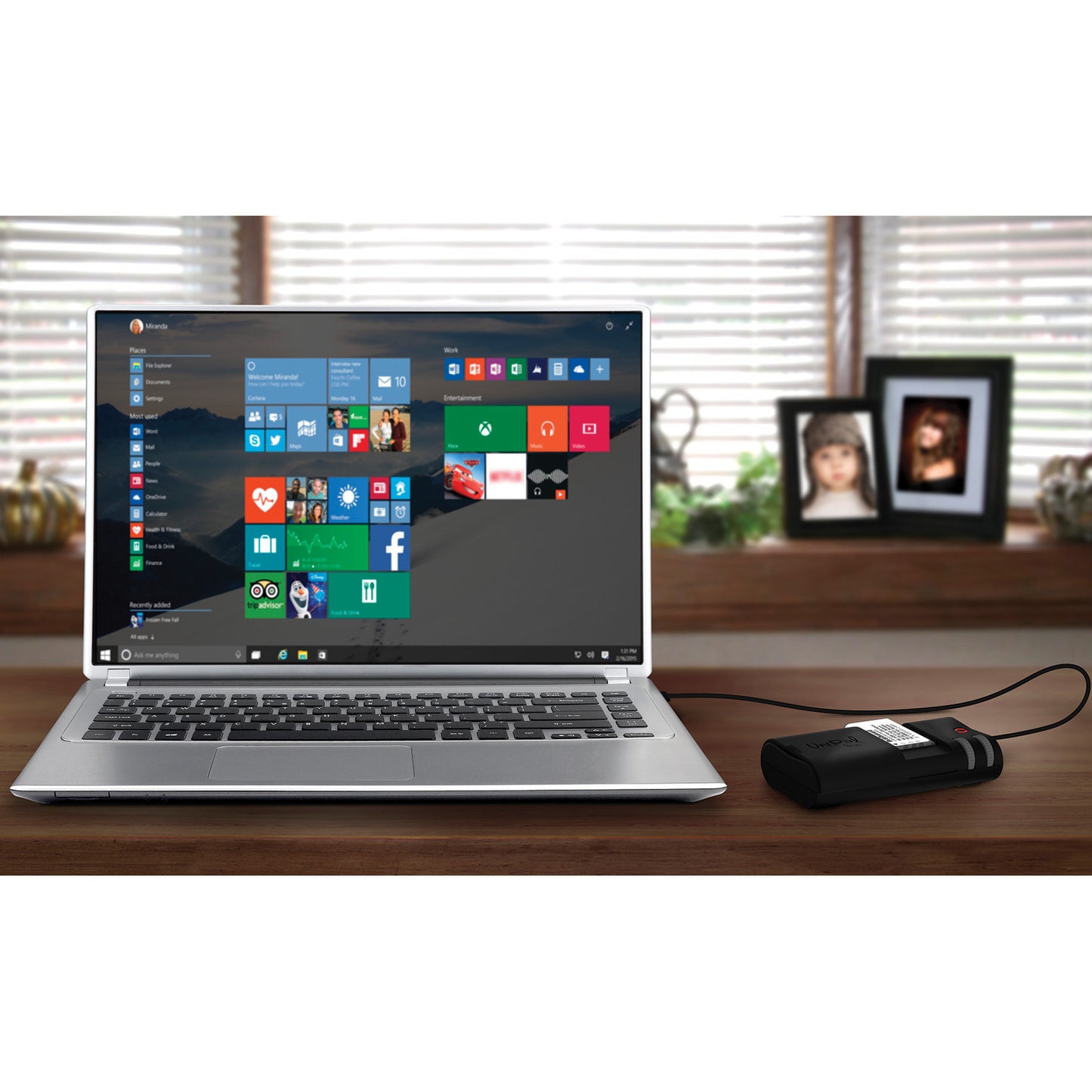 Hahnel Unipal Mini 11 Compact Universal Li-Ion USB-C Battery Charger