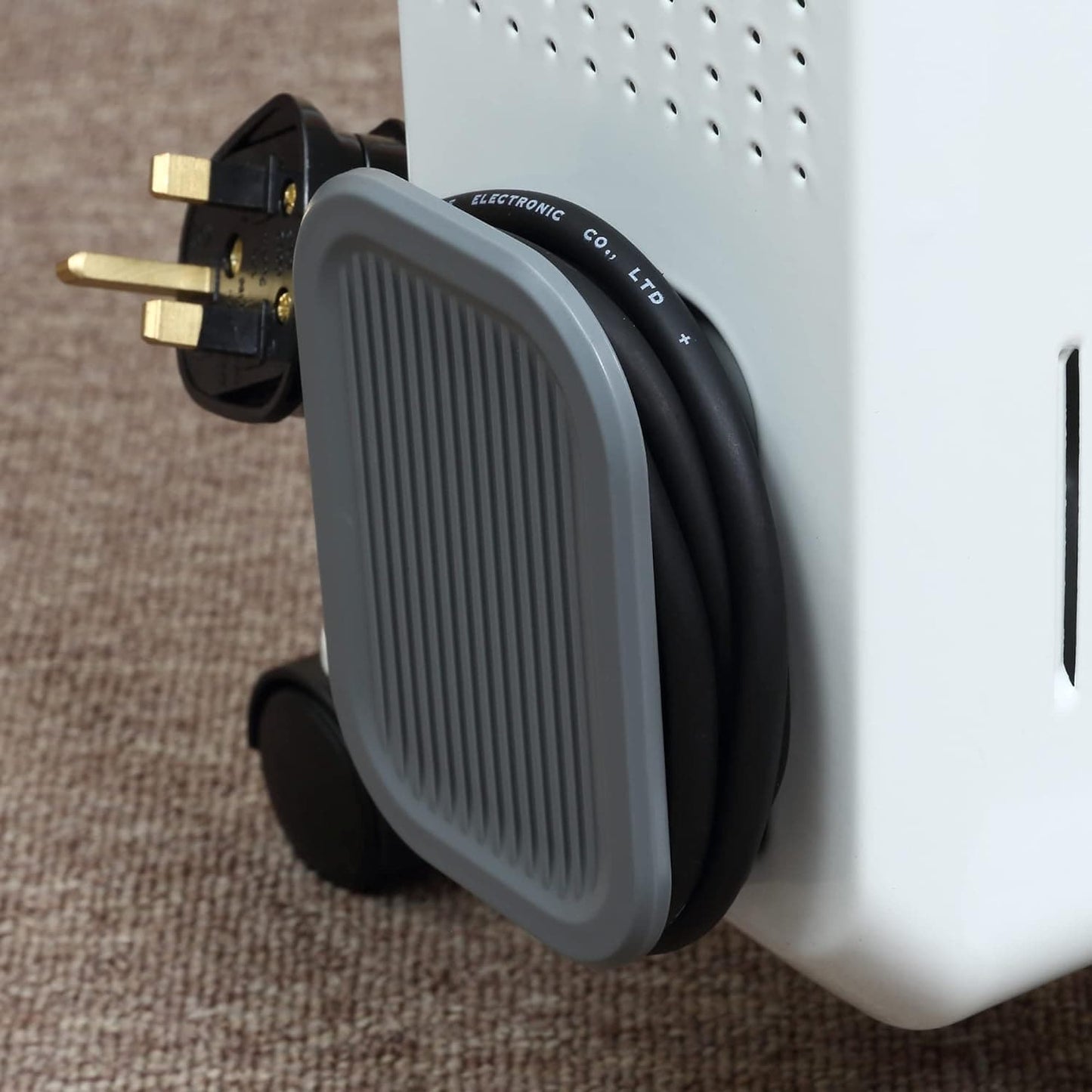 Maplin 7 Fin Portable Oil Filled Radiator with Three Heat Settings - White - maplin.co.uk