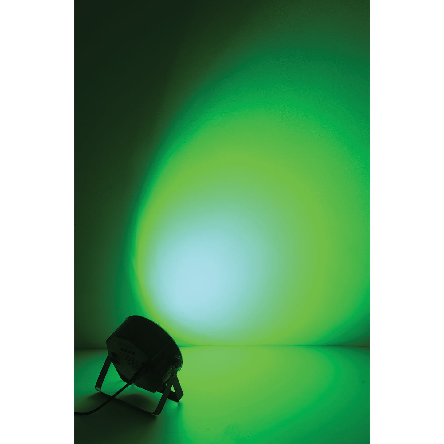 QTX PAR-54 Extra Flat 4-in-1 LED Plastic PAR Can