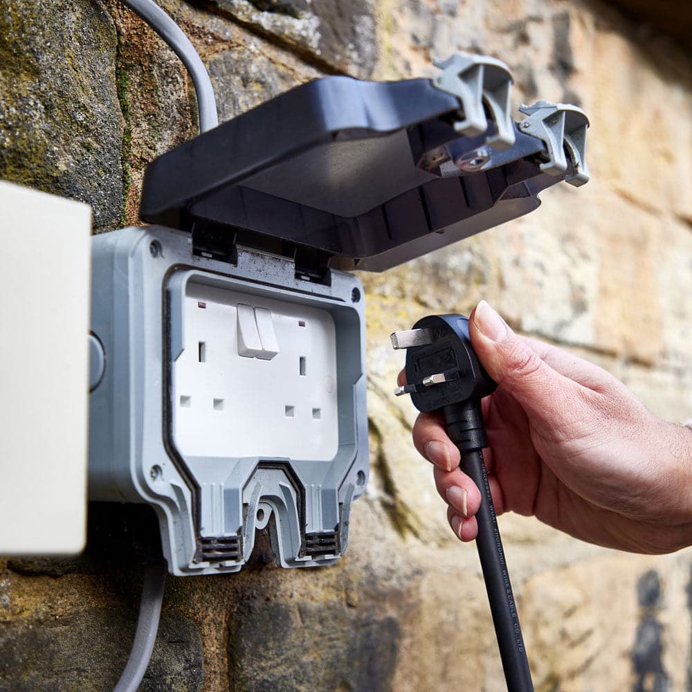 Ring Automotive 3-Pin Plug to Type 2 Electric Vehicle Charging Cable