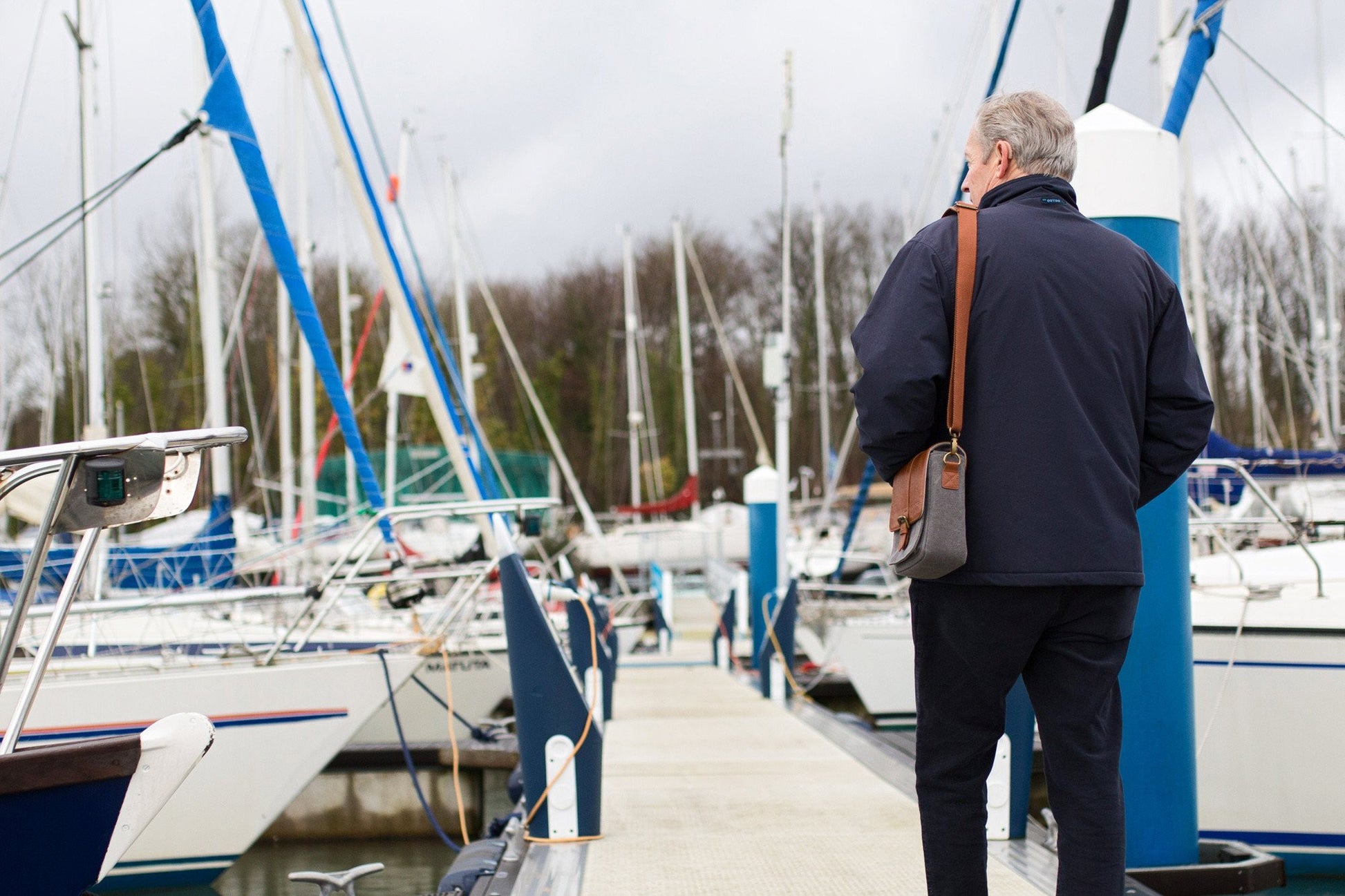 Praktica Heritage Binocular Shoulder Case Bag