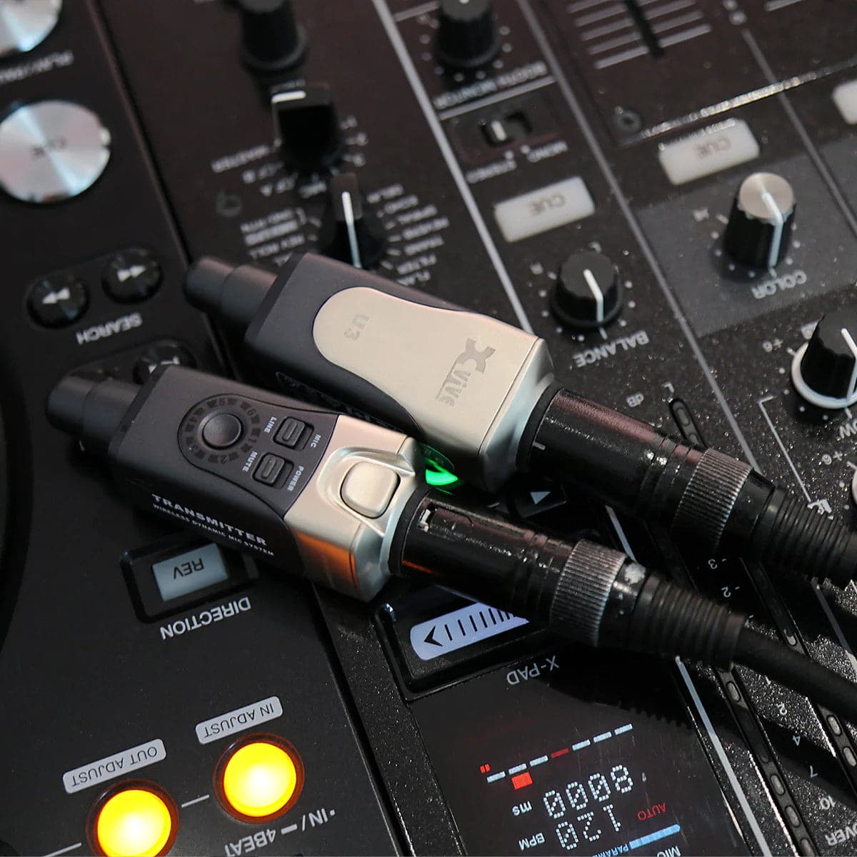 Xvive Dual Microphone U3 Wireless System - Black