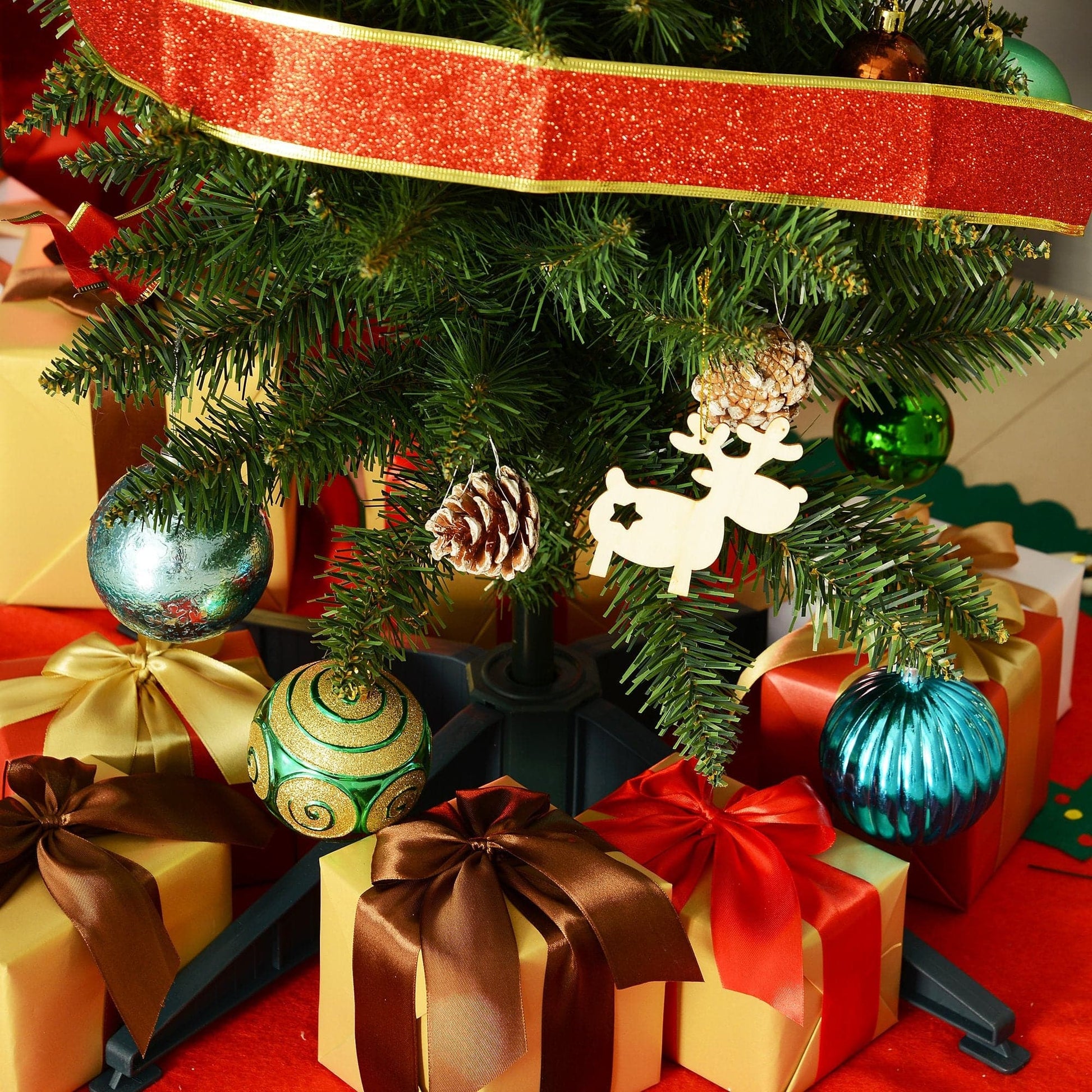 HOMCOM 7ft Artificial Pine Pencil Slim Christmas Tree with Stand - maplin.co.uk