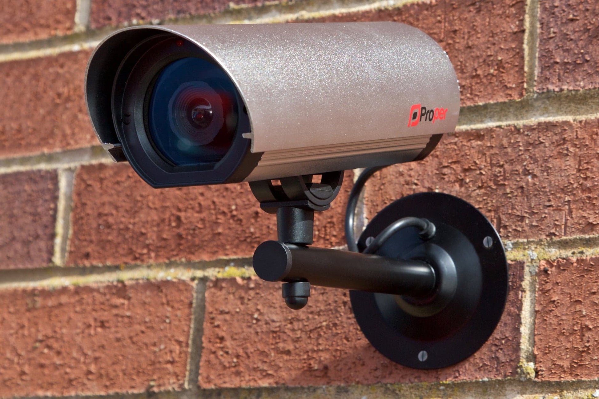 ProperAV Imitation Large 23cm Body Security Camera Aluminium with LED Light - Silver - maplin.co.uk