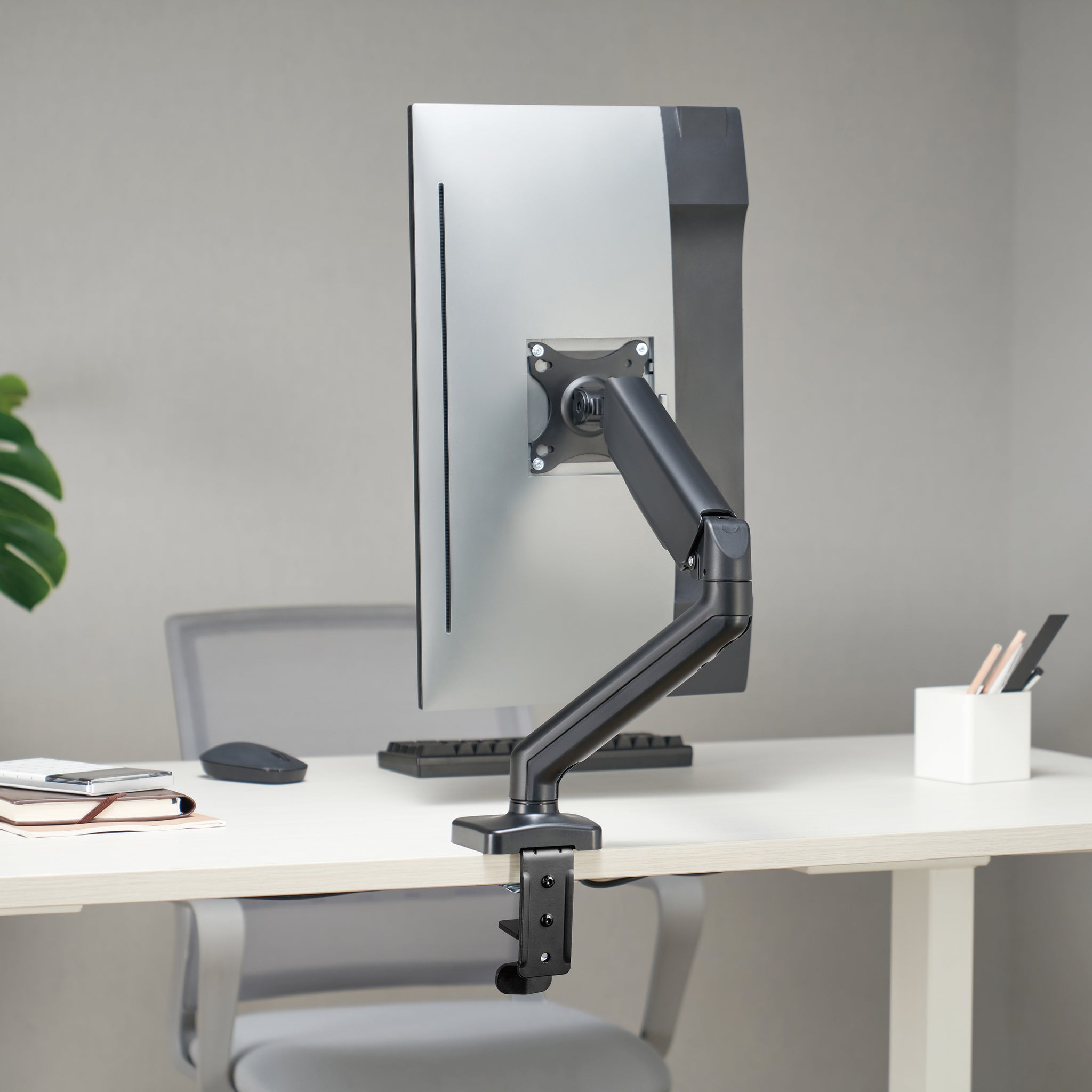 ProperAV TV Wall Bracket (37