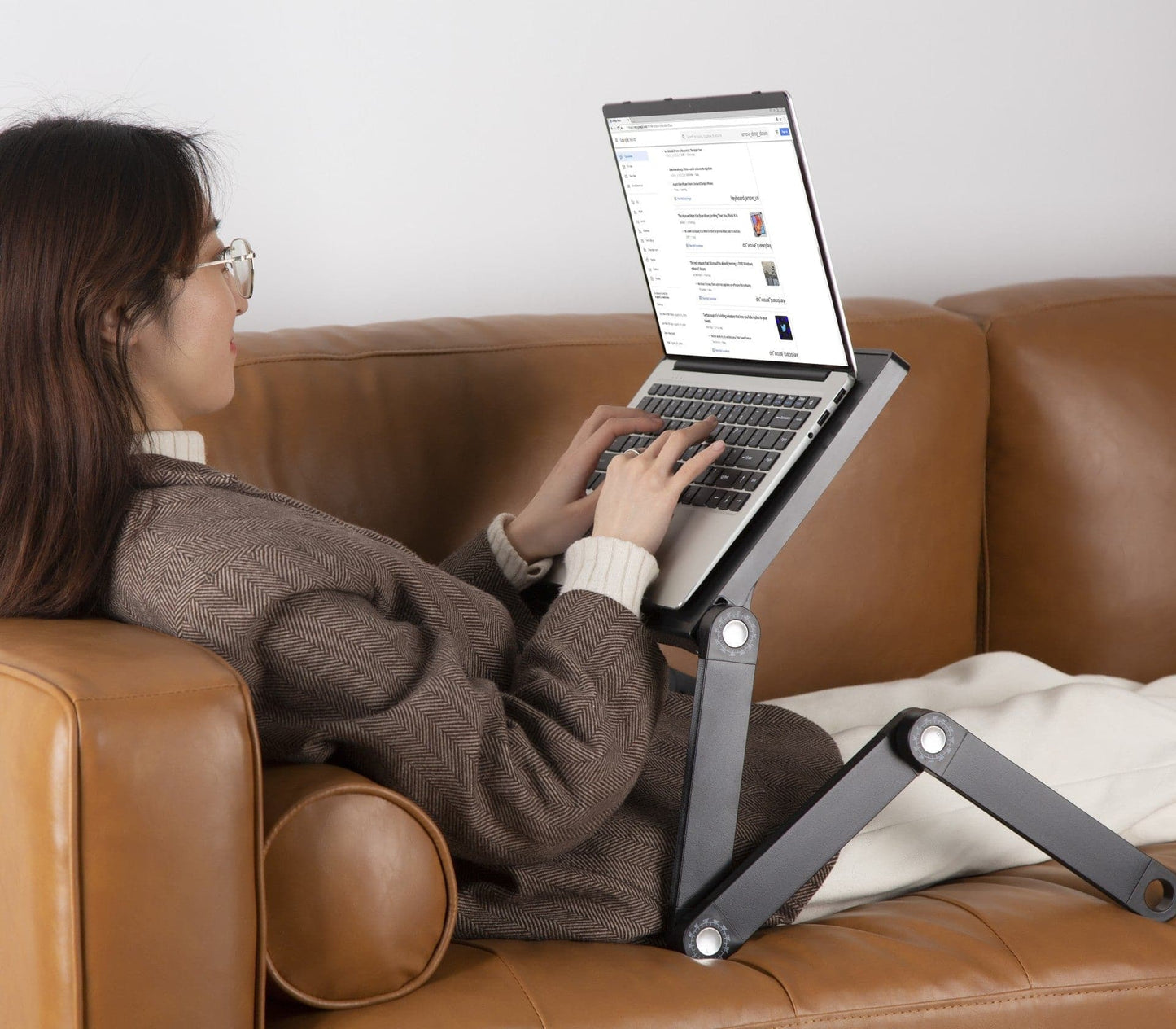 ProperAV Laptop, Tablet or Monitor Riser Stand with Extending Legs & Mouse Pad Side Mount - Black - maplin.co.uk