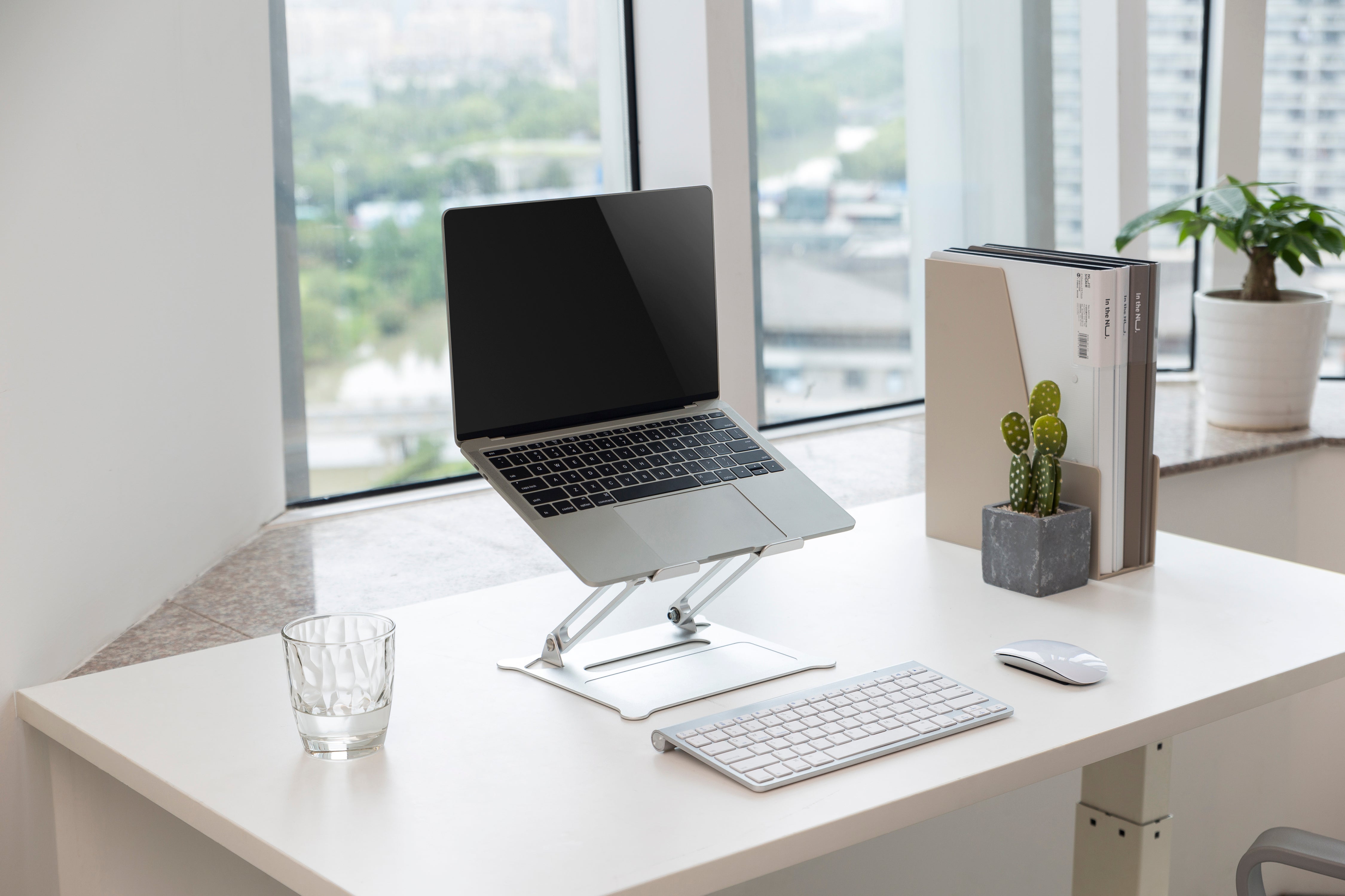 ProperAV Fully Height Adjustable Rising Aluminium Laptop / Tablet Stand - maplin.co.uk